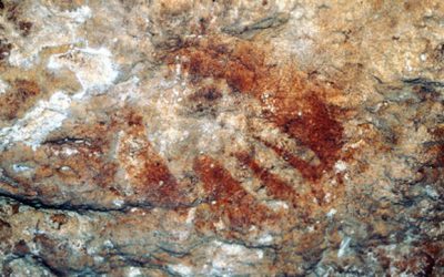 Luis Salaya considera que la apertura a las visitas de la Cueva de Maltravieso es una gran noticia para la ciudad y para el barrio de Llopis-Ivorra