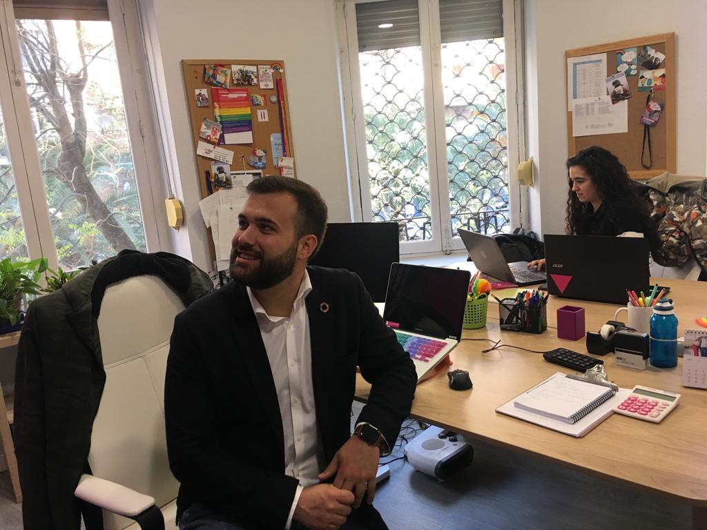 Luis Salaya se compromete a crear una concejalía de Igualdad y Diversidad para unificar las medidas en estas materias