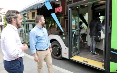 Luis Salaya anuncia que el 1 de junio entrará de nuevo en vigor la gratuidad del autobús urbano para menores de 16 años