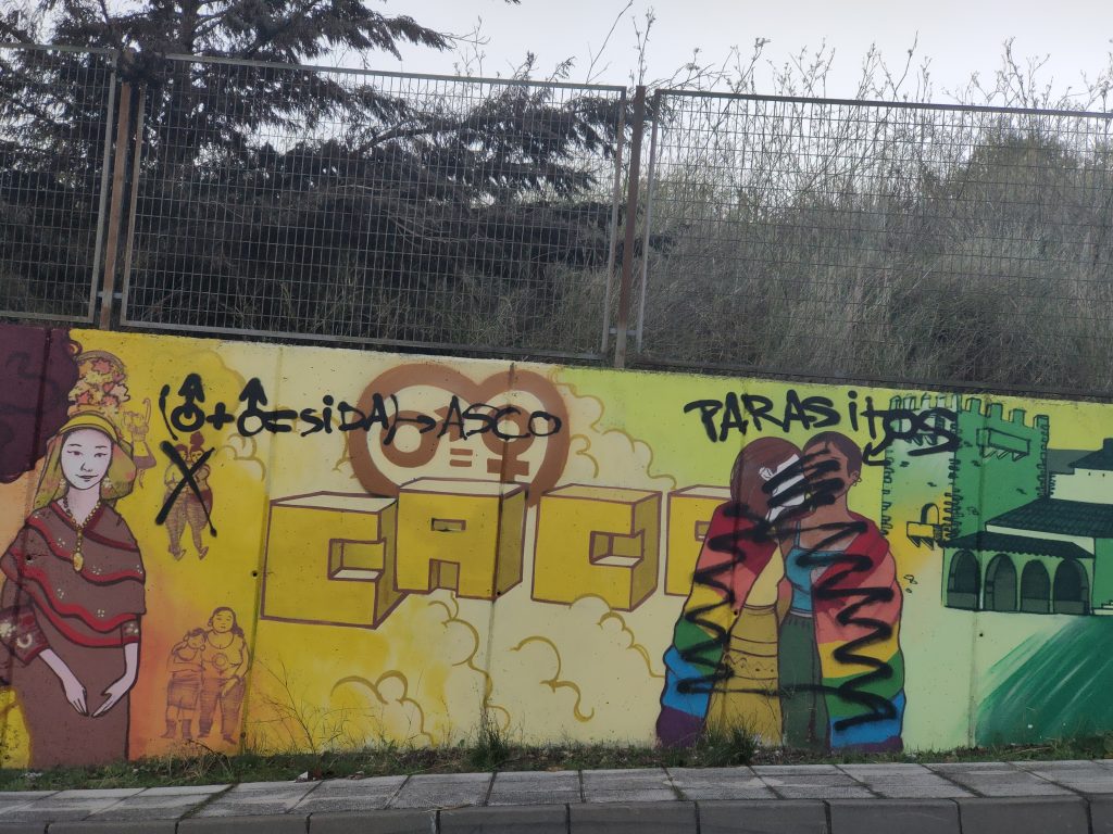 24-10-2013 mural castellanos macondo 1 bandalizado