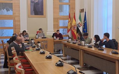 El PSOE celebra que el PP ratifique las palabras de Guardiola y que por tanto no se vaya a llevar a efecto la moción de Vox sobre el aborto