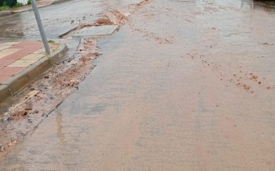 El PSOE denuncia el abandono de Rafa Mateos ante la inseguridad de las obras de la fibra óptica en Rincón de Ballesteros