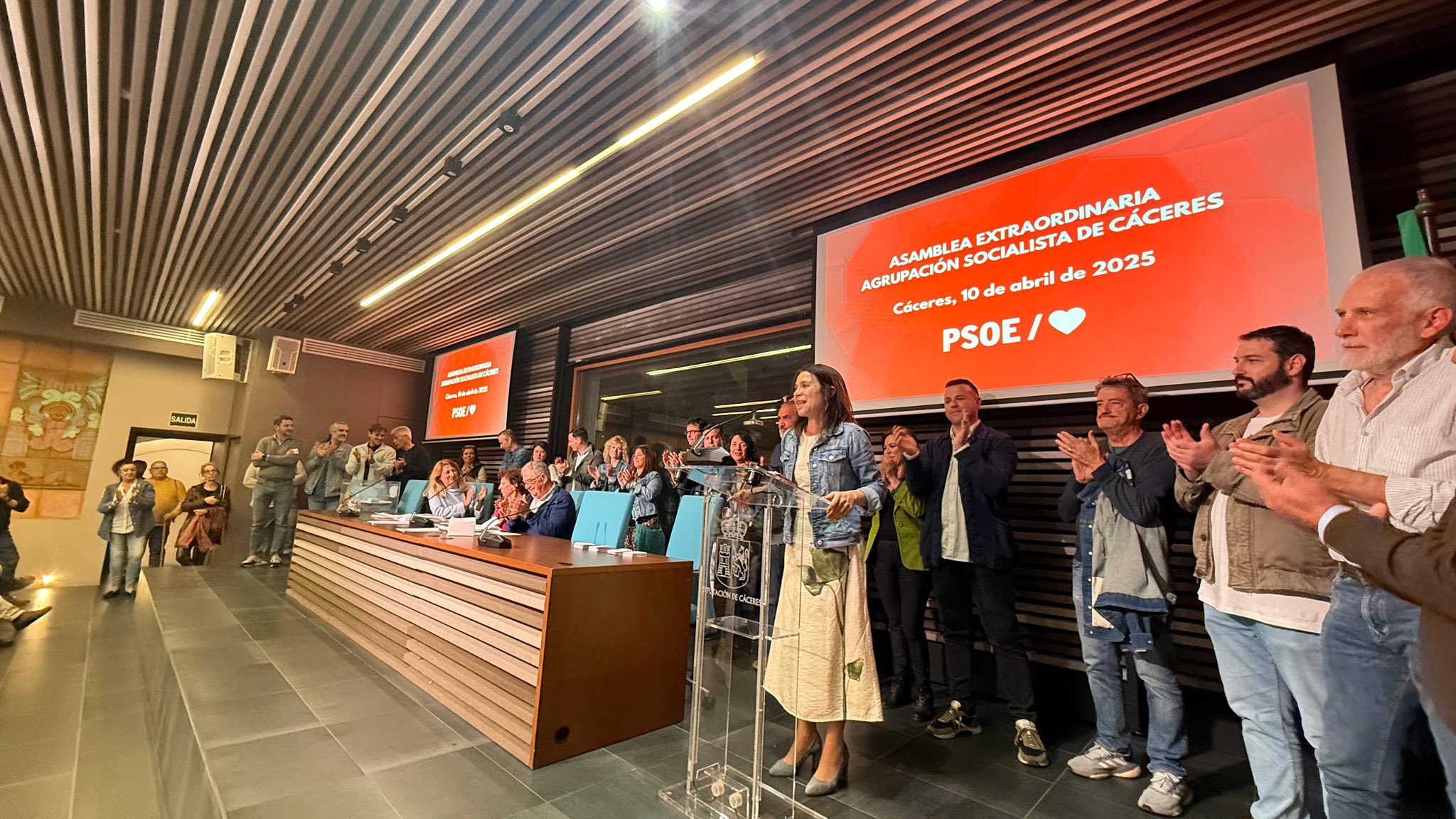 foto de la ejecutiva municipal de caceres