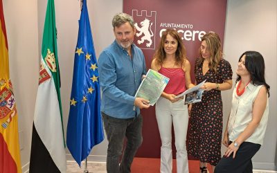 Belén Fernández: “Rafa Mateos ha pasado el verano ausente y sin ningún tipo de plan, ni cuando los incendios afectaban a nuestro entorno, ni cuando el turismo caía, ni cuando la ciudad se colapsaba por las obras”