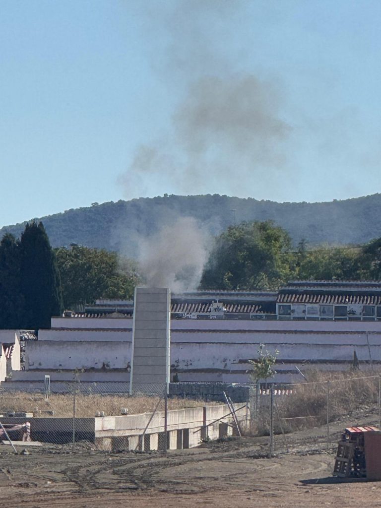 Homo excesivo en el crematorio del cementerio de Cáceres